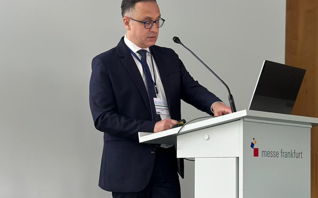 Profesor Andrzej Nowakowski wśród najlepszych wykładowców robotyki ginekologicznej w Europie